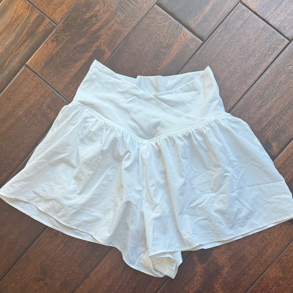 Aerie Cream Women's Skorts